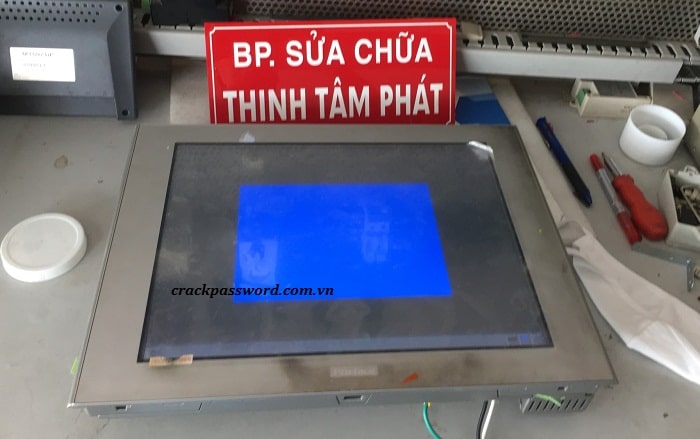 thay_man_hinh_hmi